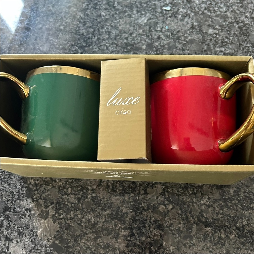 Luxe Red and Green Mug Set